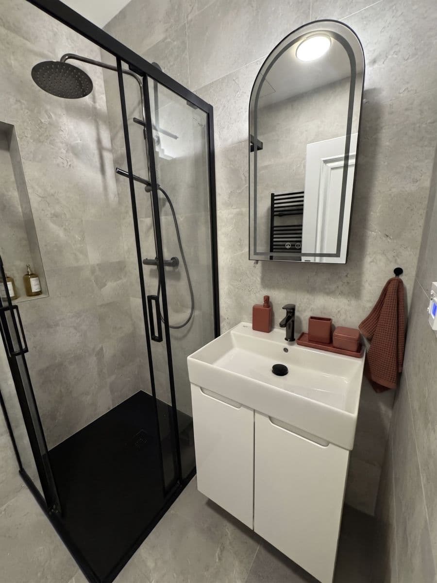 Prenájom bytu 39 m², Tachovske namesti, Praha, Praha Prenájom bytu 39 m², Tachovske namesti, Praha, Praha