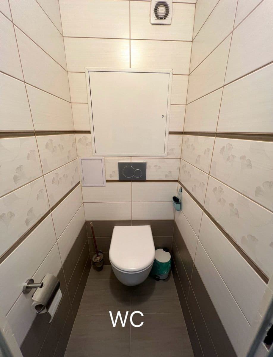 Prenájom bytu 13 m², Mezi Školami, Praha, Praha Prenájom bytu 13 m², Mezi Školami, Praha, Praha