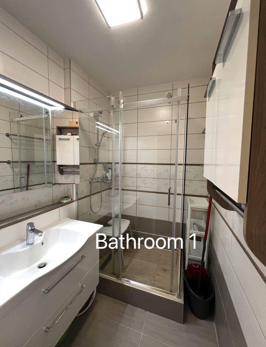 Prenájom bytu 13 m², Mezi Školami, Praha, Praha Prenájom bytu 13 m², Mezi Školami, Praha, Praha