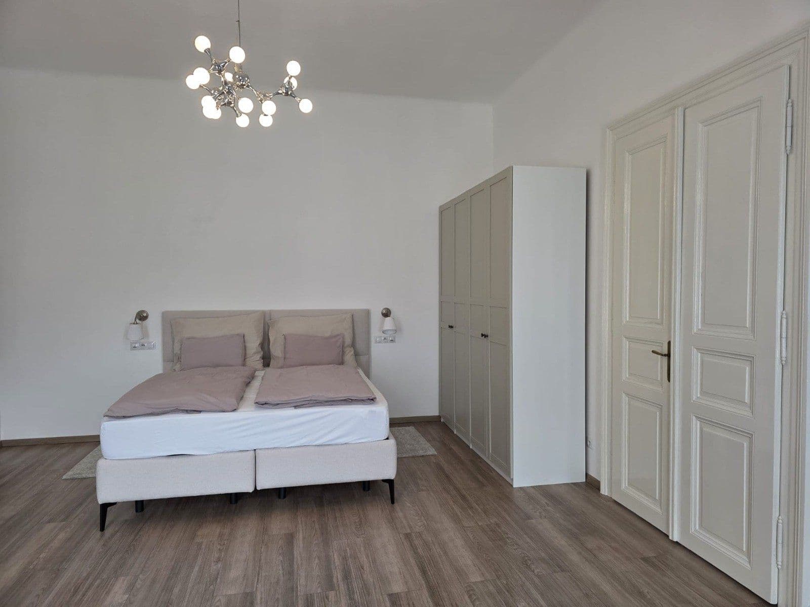 Prenájom bytu 82 m², U Nádražní lávky, Praha, Praha Prenájom bytu 82 m², U Nádražní lávky, Praha, Praha