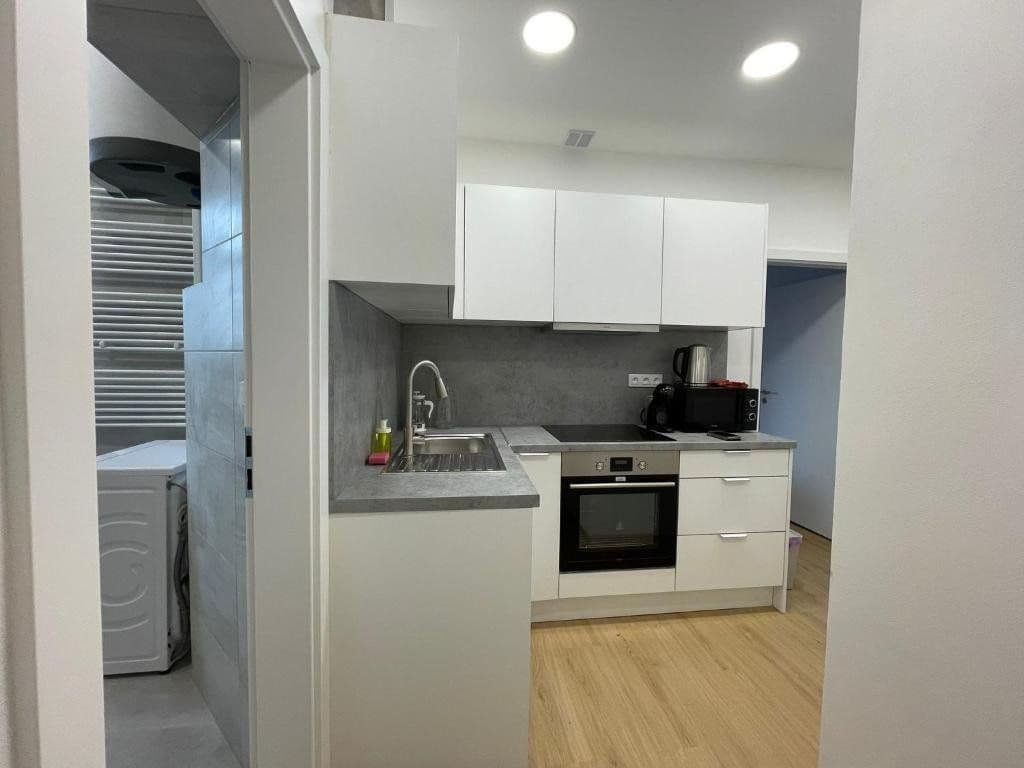 Prenájom bytu 48 m², Na Stráži, Praha, Praha Prenájom bytu 48 m², Na Stráži, Praha, Praha