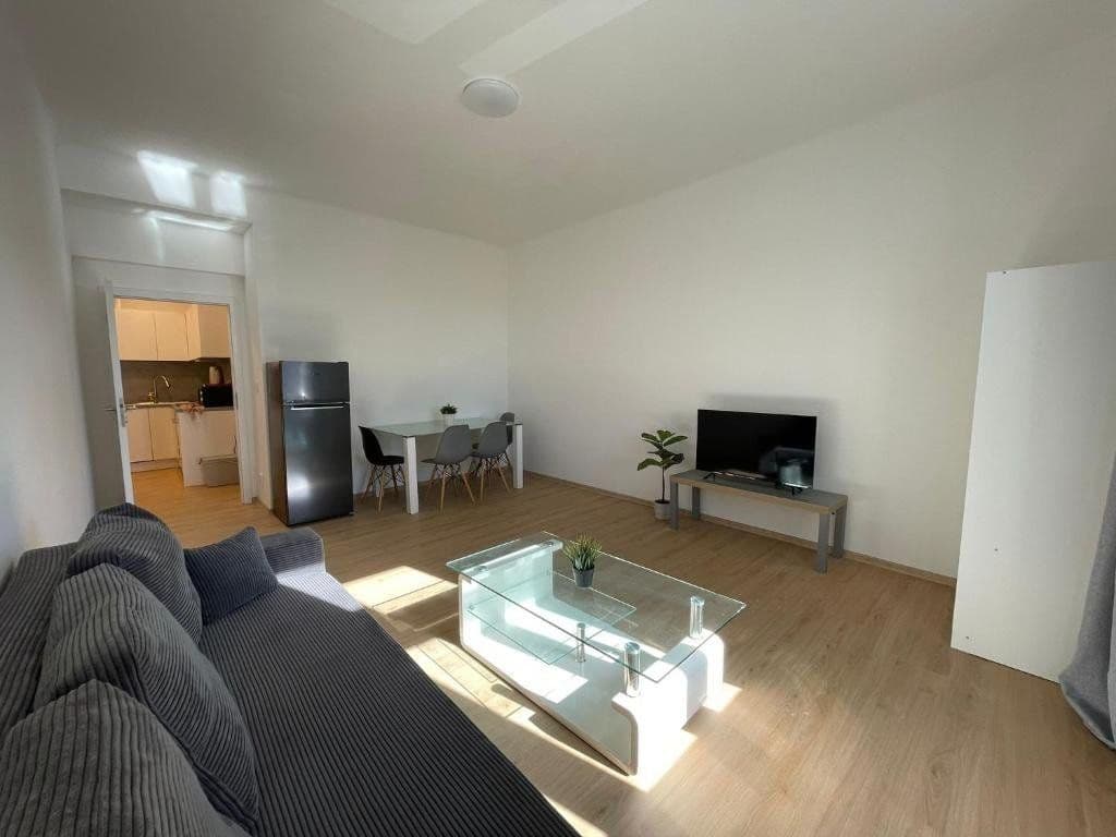 Prenájom bytu 48 m², Na Stráži, Praha, Praha Prenájom bytu 48 m², Na Stráži, Praha, Praha