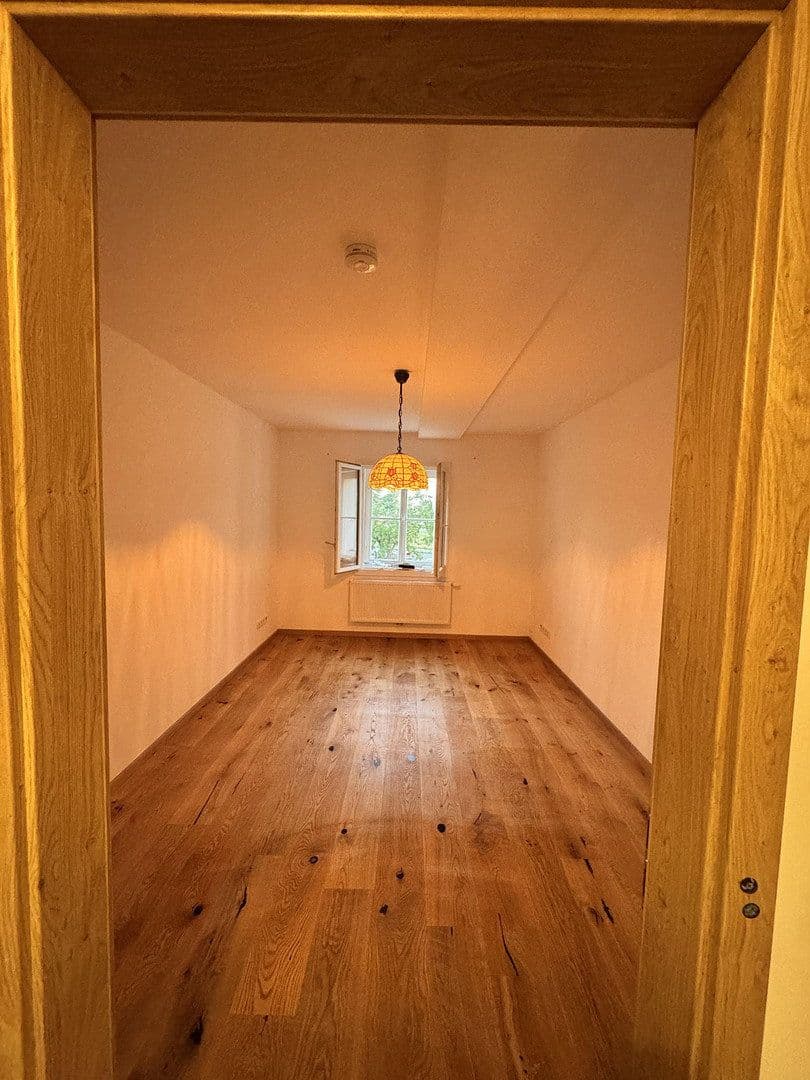 Prenájom bytu 3-izbový 94 m², Großreuther Straße 77, Nürnberg, Bavorsko Prenájom bytu 3-izbový 94 m², Großreuther Straße 77, Nürnberg, Bavorsko