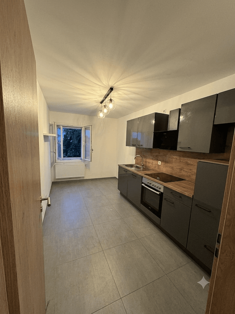 Prenájom bytu 3-izbový 94 m², Großreuther Straße 77, Nürnberg, Bavorsko Prenájom bytu 3-izbový 94 m², Großreuther Straße 77, Nürnberg, Bavorsko