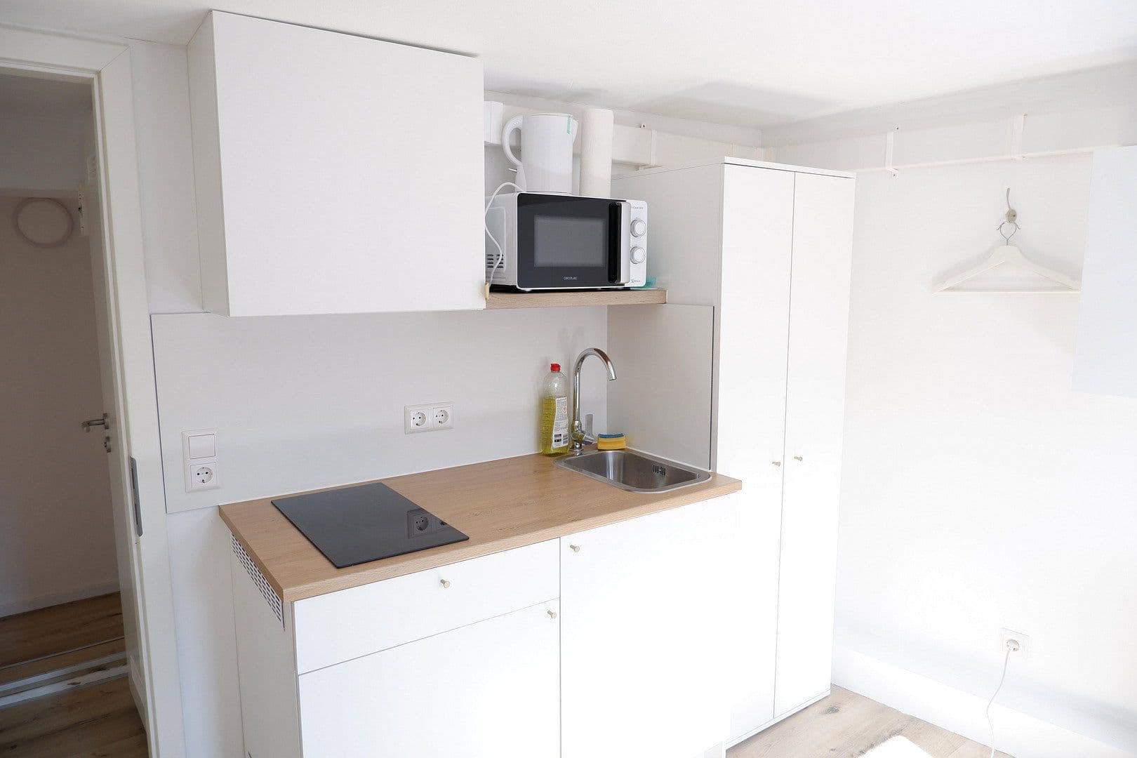 Prenájom bytu 2-izbový 25 m², Neckarhalde 4, Tübingen, Bádensko-Wurttembersko Prenájom bytu 2-izbový 25 m², Neckarhalde 4, Tübingen, Bádensko-Wurttembersko