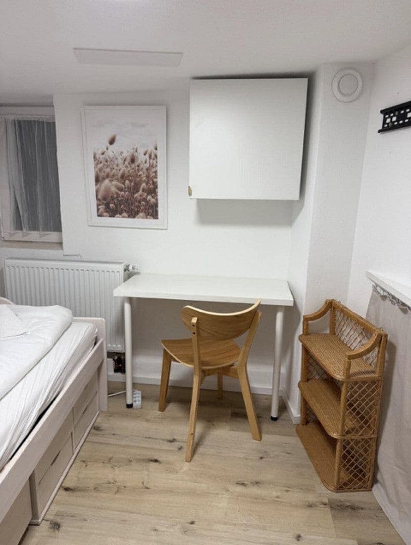 Prenájom bytu 2-izbový 25 m², Neckarhalde 4, Tübingen, Bádensko-Wurttembersko Prenájom bytu 2-izbový 25 m², Neckarhalde 4, Tübingen, Bádensko-Wurttembersko