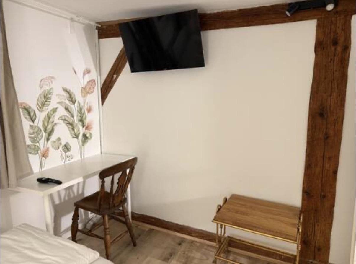 Prenájom bytu 2-izbový 25 m², Neckarhalde 4, Tübingen, Bádensko-Wurttembersko Prenájom bytu 2-izbový 25 m², Neckarhalde 4, Tübingen, Bádensko-Wurttembersko
