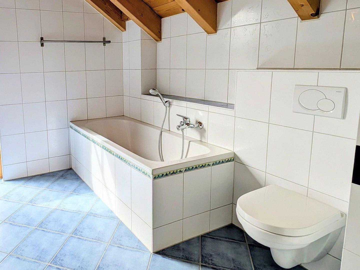Predaj domu 180 m², pozemok 530 m², Bad Kreuznach, Porýnie-Falcko Predaj domu 180 m², pozemok 530 m², Bad Kreuznach, Porýnie-Falcko