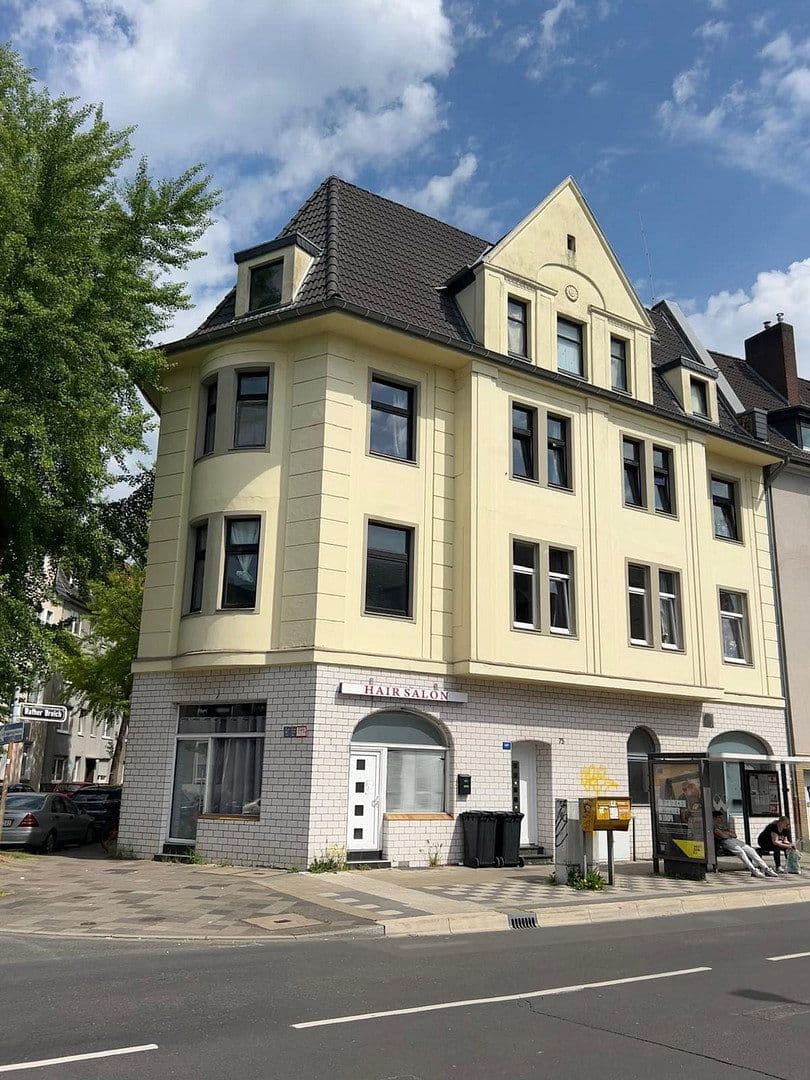 Prenájom nebytového priestoru 45 m², Rather Broich 75, Düsseldorf, Severné Porýnie - Westfálsko Prenájom nebytového priestoru 45 m², Rather Broich 75, Düsseldorf, Severné Porýnie - Westfálsko