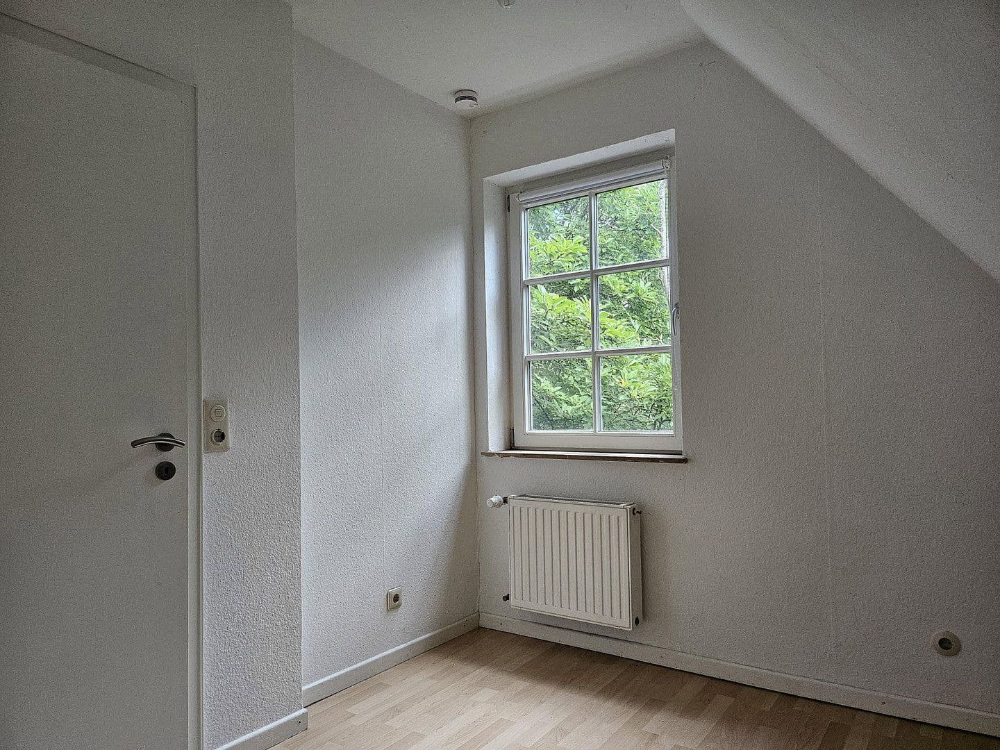 Predaj domu 212 m², pozemok 1.883 m², Quelkhorner Landstraße, Ottersberg, Dolné Sasko Predaj domu 212 m², pozemok 1.883 m², Quelkhorner Landstraße, Ottersberg, Dolné Sasko