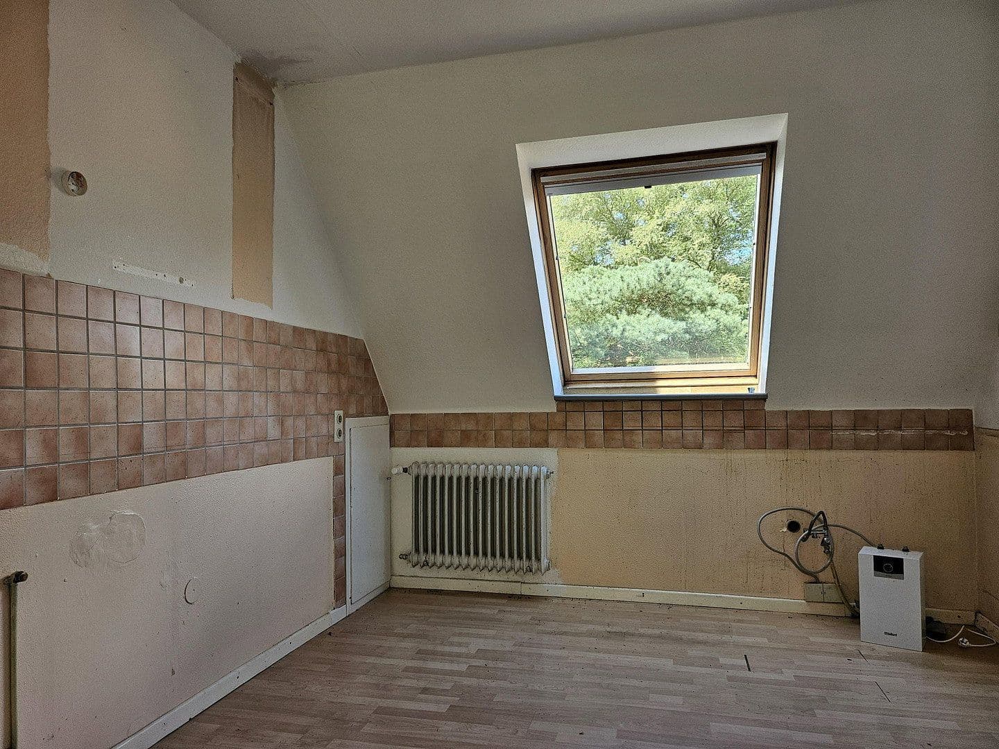 Predaj domu 212 m², pozemok 1.883 m², Quelkhorner Landstraße, Ottersberg, Dolné Sasko Predaj domu 212 m², pozemok 1.883 m², Quelkhorner Landstraße, Ottersberg, Dolné Sasko