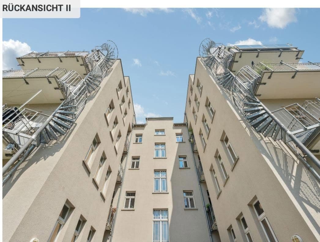 Prenájom bytu 2-izbový 98 m², Uferstraße 19, Leipzig, Sasko Prenájom bytu 2-izbový 98 m², Uferstraße 19, Leipzig, Sasko