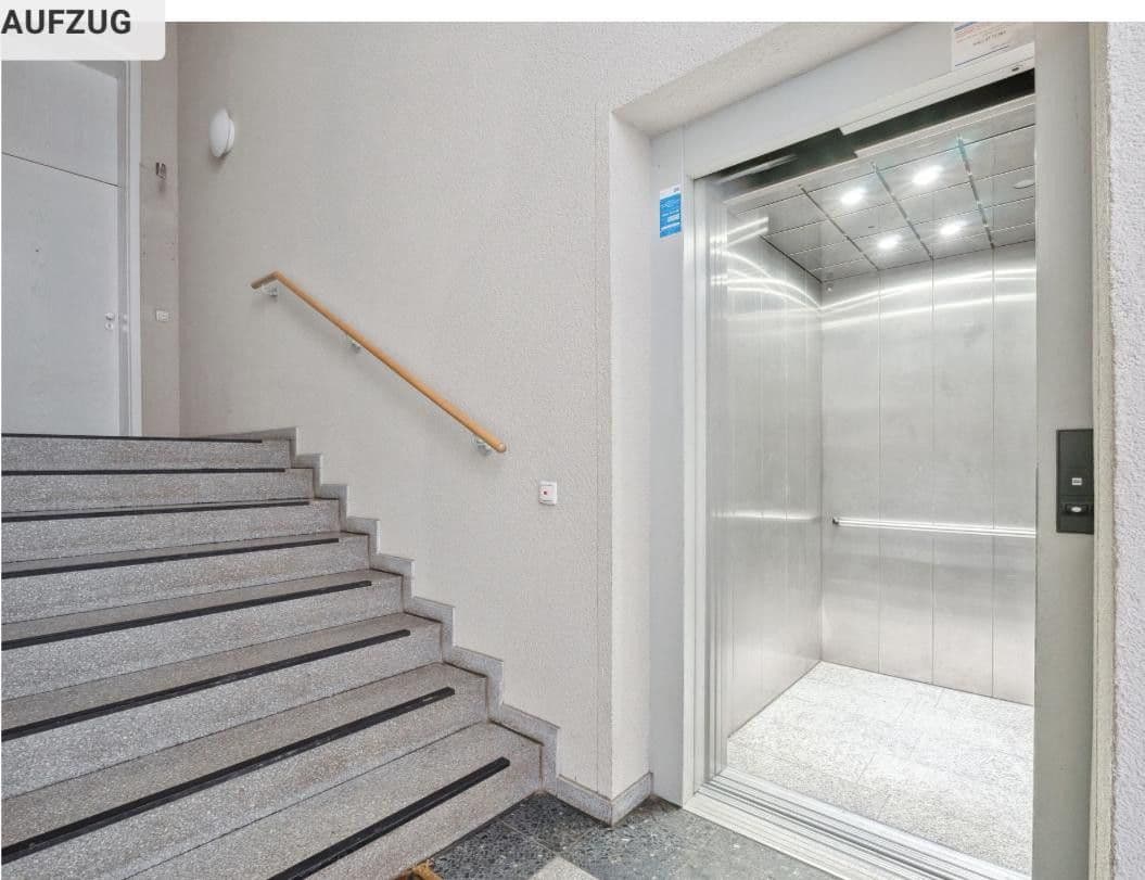 Prenájom bytu 2-izbový 98 m², Uferstraße 19, Leipzig, Sasko Prenájom bytu 2-izbový 98 m², Uferstraße 19, Leipzig, Sasko
