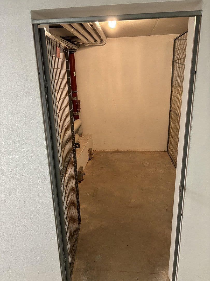 Prenájom bytu 2-izbový 98 m², Uferstraße 19, Leipzig, Sasko Prenájom bytu 2-izbový 98 m², Uferstraße 19, Leipzig, Sasko