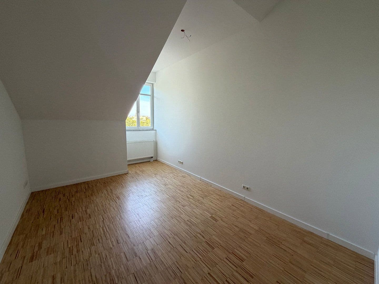 Prenájom bytu 2-izbový 98 m², Uferstraße 19, Leipzig, Sasko Prenájom bytu 2-izbový 98 m², Uferstraße 19, Leipzig, Sasko