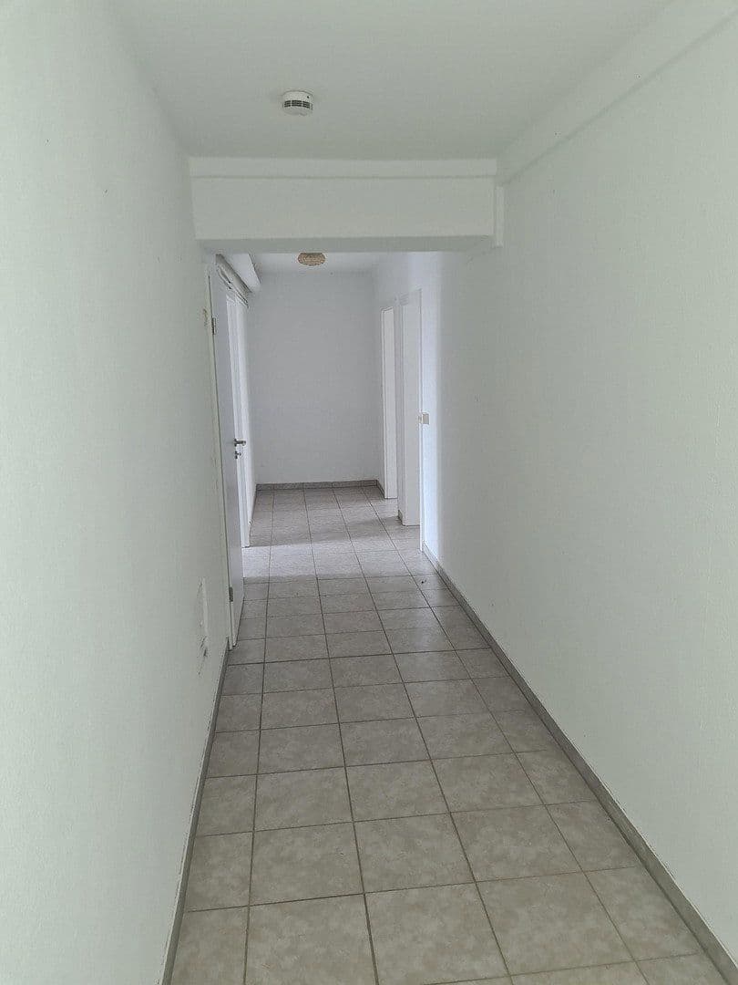 Prenájom bytu 3-izbový 110 m², Sinntal, Hesensko Prenájom bytu 3-izbový 110 m², Sinntal, Hesensko