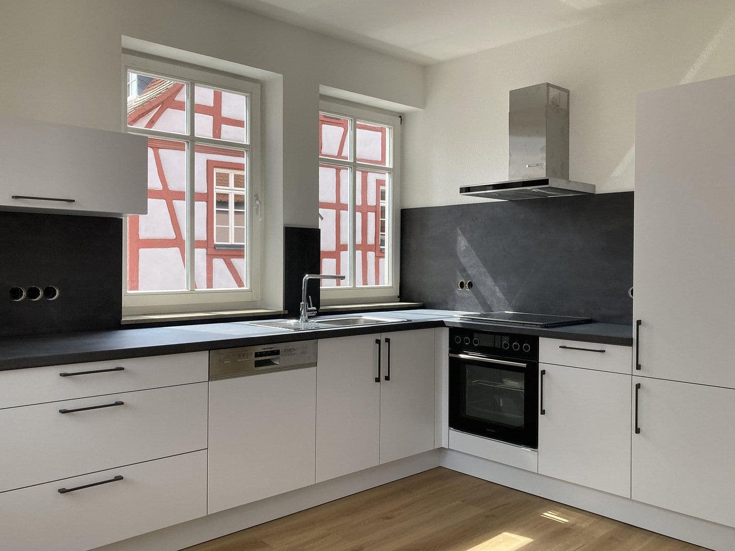 Prenájom bytu 3-izbový 90 m², Römerstraße 66, Obernburg am Main, Bavorsko Prenájom bytu 3-izbový 90 m², Römerstraße 66, Obernburg am Main, Bavorsko