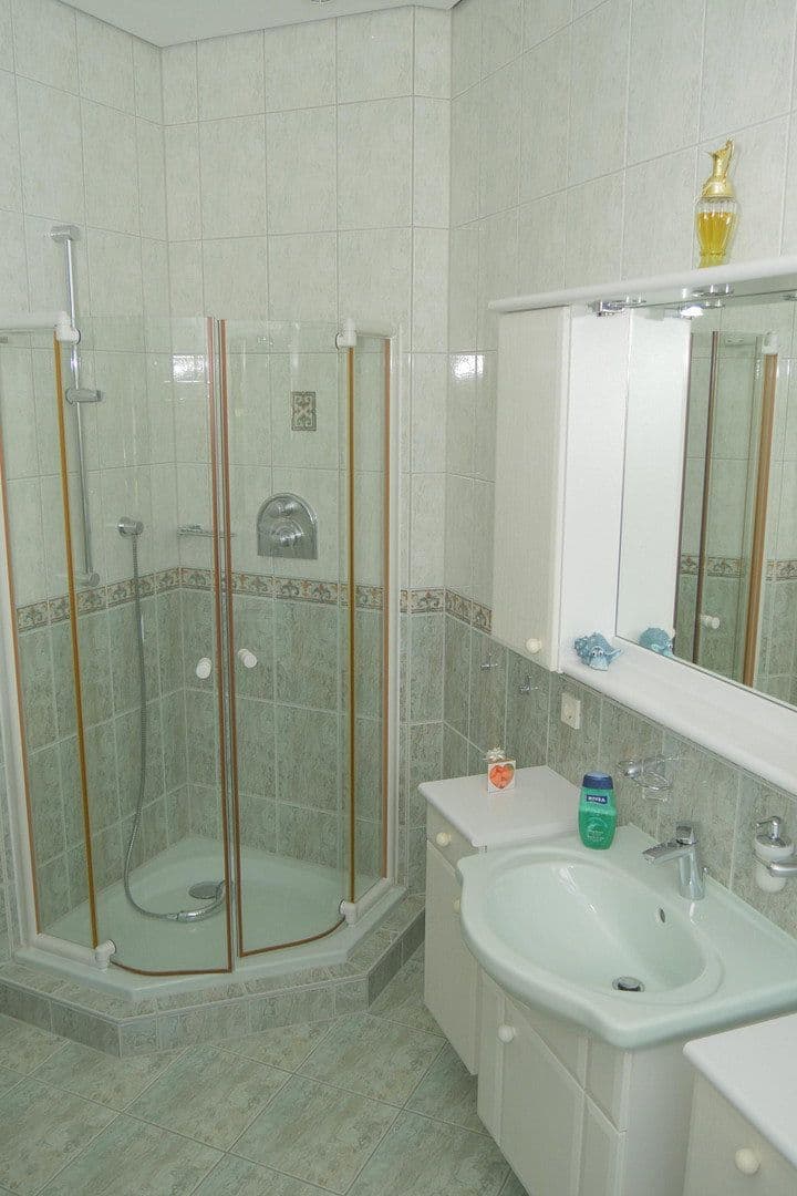 Predaj domu 1.082 m², pozemok 9.536 m², Kolkwitz, Brandenbursko Predaj domu 1.082 m², pozemok 9.536 m², Kolkwitz, Brandenbursko