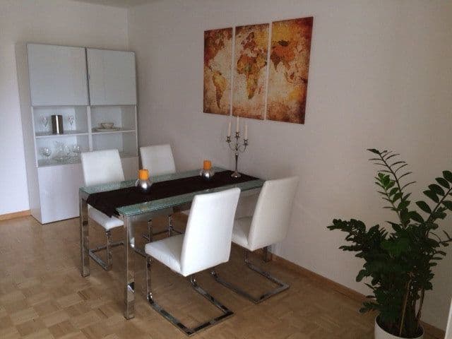 Prenájom bytu 2-izbový 74 m², München, Bavorsko Prenájom bytu 2-izbový 74 m², München, Bavorsko
