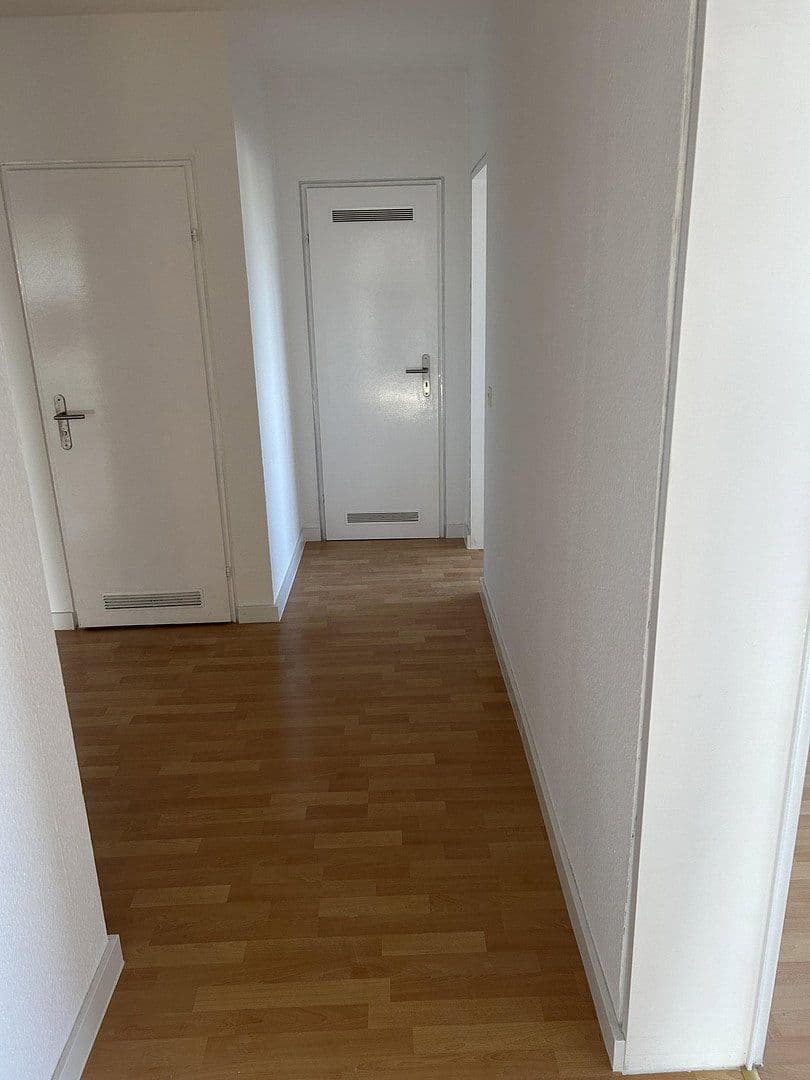 Prenájom bytu 3-izbový 81 m², Rodgau, Hesensko Prenájom bytu 3-izbový 81 m², Rodgau, Hesensko