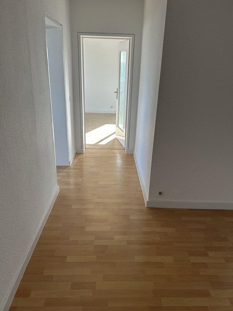Prenájom bytu 3-izbový 81 m², Rodgau, Hesensko Prenájom bytu 3-izbový 81 m², Rodgau, Hesensko