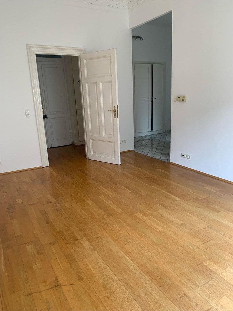 Prenájom bytu 2-izbový 56 m², Gneisenaustrasse 10, Wiesbaden, Hesensko Prenájom bytu 2-izbový 56 m², Gneisenaustrasse 10, Wiesbaden, Hesensko