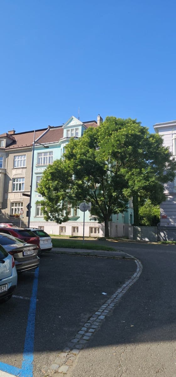 Prenájom bytu 2-izbový 60 m², třída Spojenců, Opava, Moravskoslezský kraj Prenájom bytu 2-izbový 60 m², třída Spojenců, Opava, Moravskoslezský kraj