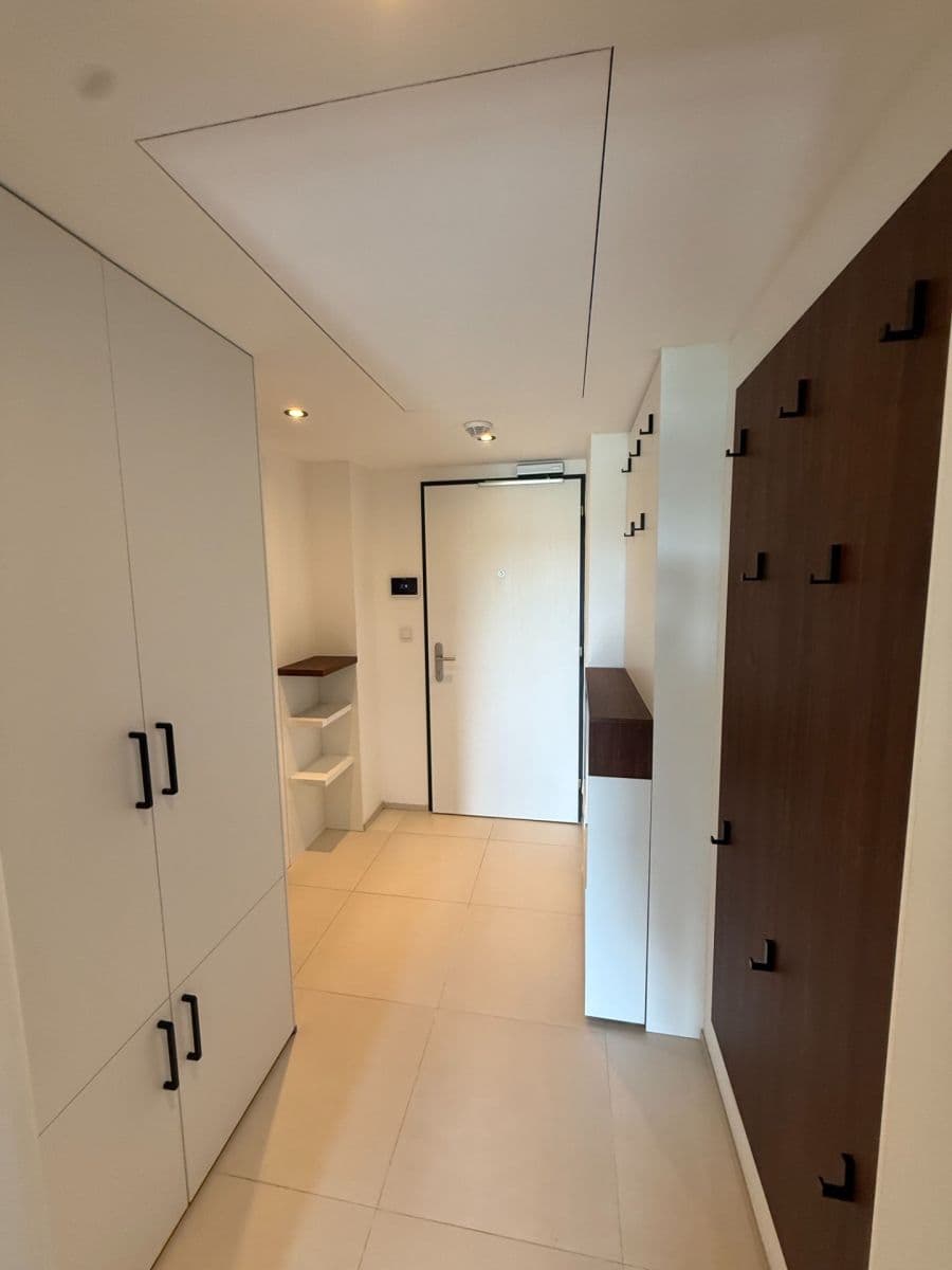 Prenájom bytu 1-izbový 36 m², Vrbova, Praha, Praha Prenájom bytu 1-izbový 36 m², Vrbova, Praha, Praha