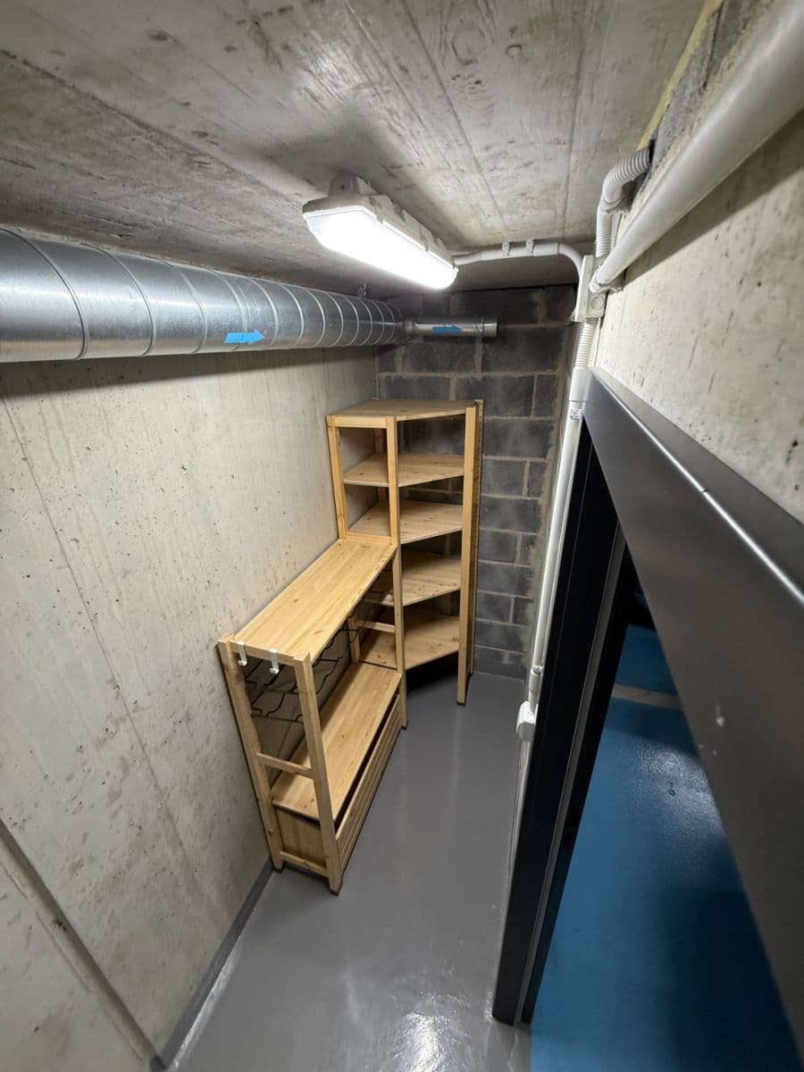 Prenájom bytu 1-izbový 36 m², Vrbova, Praha, Praha Prenájom bytu 1-izbový 36 m², Vrbova, Praha, Praha