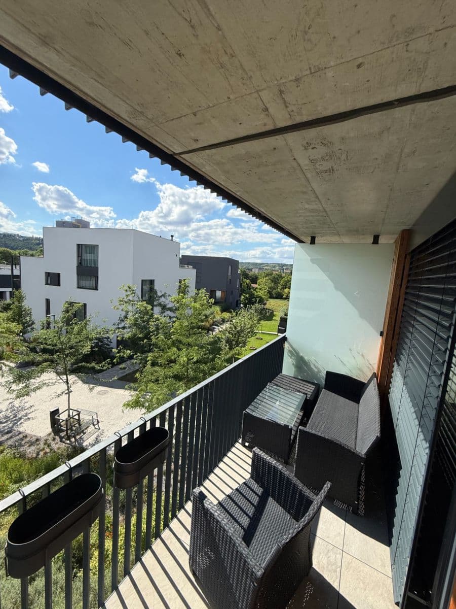 Prenájom bytu 1-izbový 36 m², Vrbova, Praha, Praha Prenájom bytu 1-izbový 36 m², Vrbova, Praha, Praha