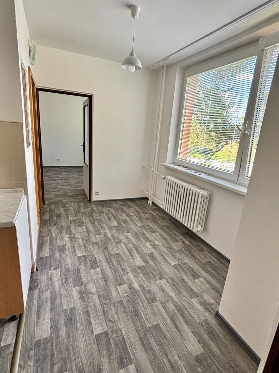 Prenájom bytu 3-izbový 53 m², Štursova, Žďár nad Sázavou, Kraj Vysočina Prenájom bytu 3-izbový 53 m², Štursova, Žďár nad Sázavou, Kraj Vysočina