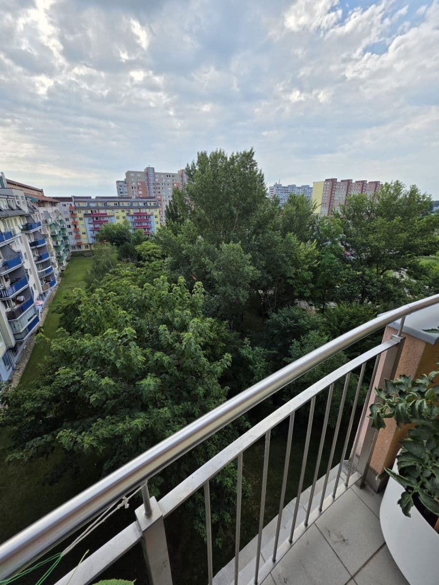Predaj bytu 5-izbový 180 m², Lužná, Petržalka, Bratislavský kraj Predaj bytu 5-izbový 180 m², Lužná, Petržalka, Bratislavský kraj