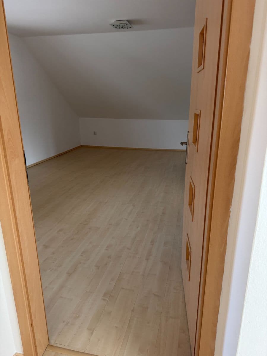 Prenájom domu 160 m², pozemok 285 m², Horova, Bruntál, Moravskoslezský kraj Prenájom domu 160 m², pozemok 285 m², Horova, Bruntál, Moravskoslezský kraj