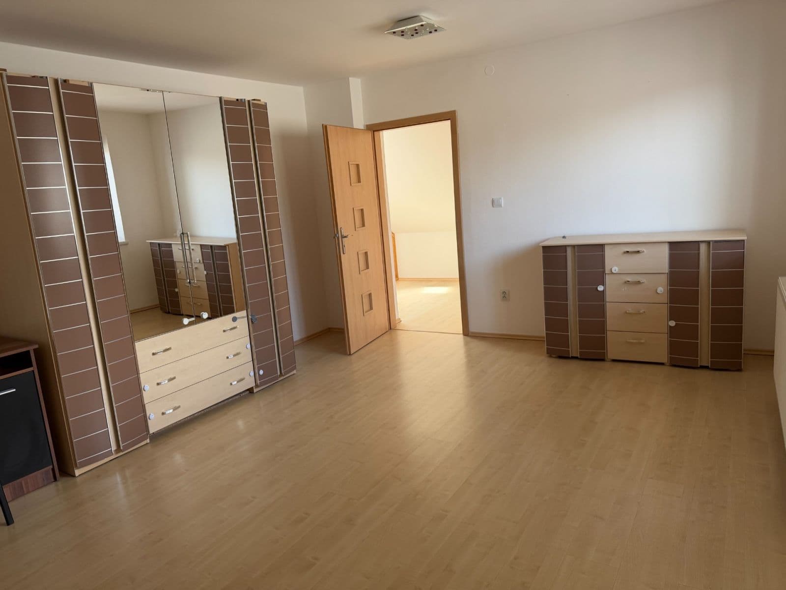 Prenájom domu 160 m², pozemok 285 m², Horova, Bruntál, Moravskoslezský kraj Prenájom domu 160 m², pozemok 285 m², Horova, Bruntál, Moravskoslezský kraj