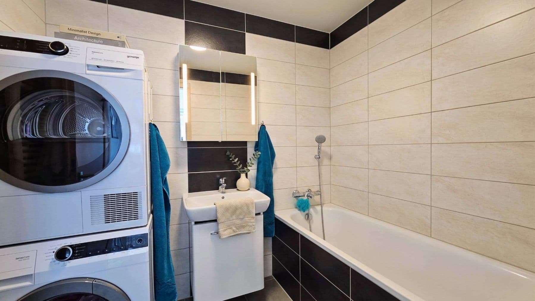 Prenájom bytu 3-izbový 83 m², Chlebovická, Praha, Praha Prenájom bytu 3-izbový 83 m², Chlebovická, Praha, Praha