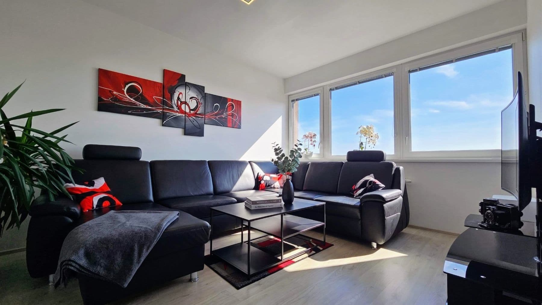 Prenájom bytu 3-izbový 83 m², Chlebovická, Praha, Praha Prenájom bytu 3-izbový 83 m², Chlebovická, Praha, Praha