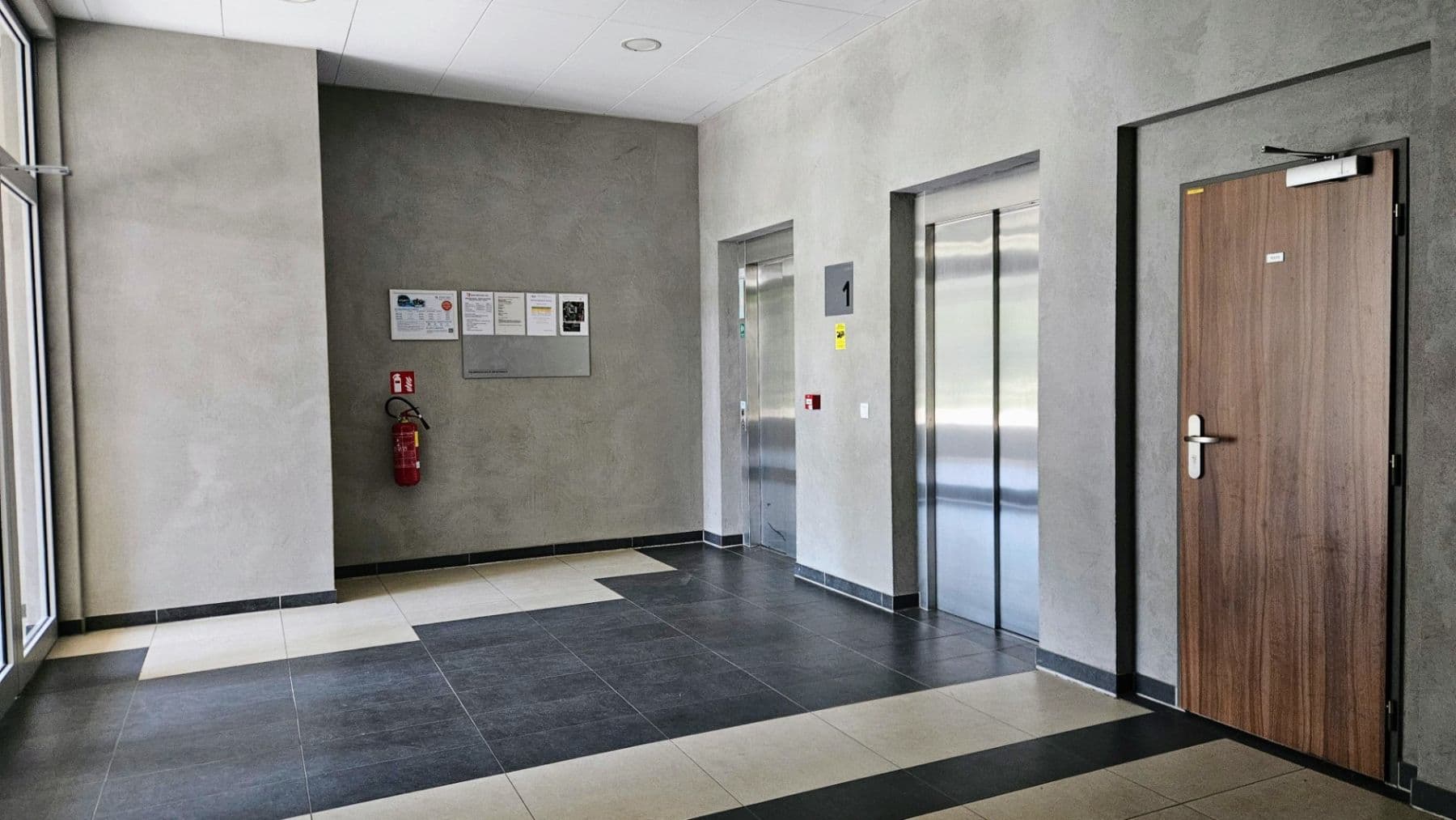 Prenájom bytu 3-izbový 83 m², Chlebovická, Praha, Praha Prenájom bytu 3-izbový 83 m², Chlebovická, Praha, Praha