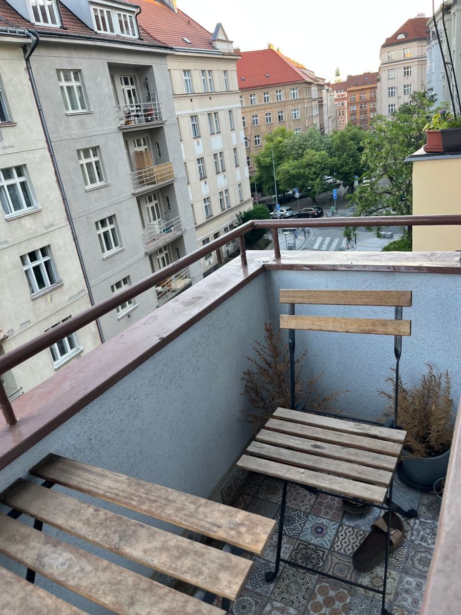 Prenájom bytu 2-izbový 56 m², Bulharská, Praha, Praha Prenájom bytu 2-izbový 56 m², Bulharská, Praha, Praha