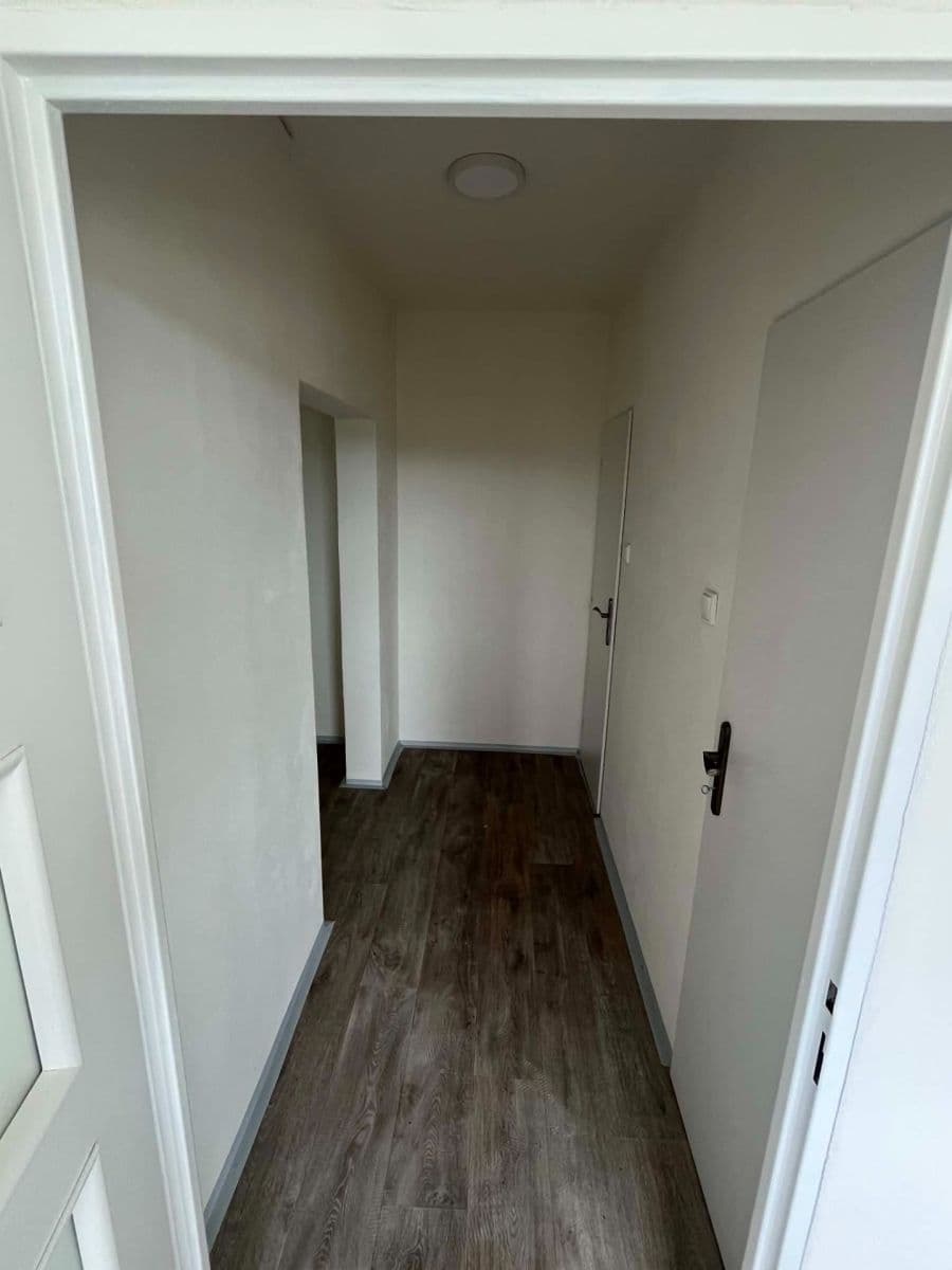 Predaj bytu 3-izbový 60 m², Kukučínova, Praha, Praha Predaj bytu 3-izbový 60 m², Kukučínova, Praha, Praha
