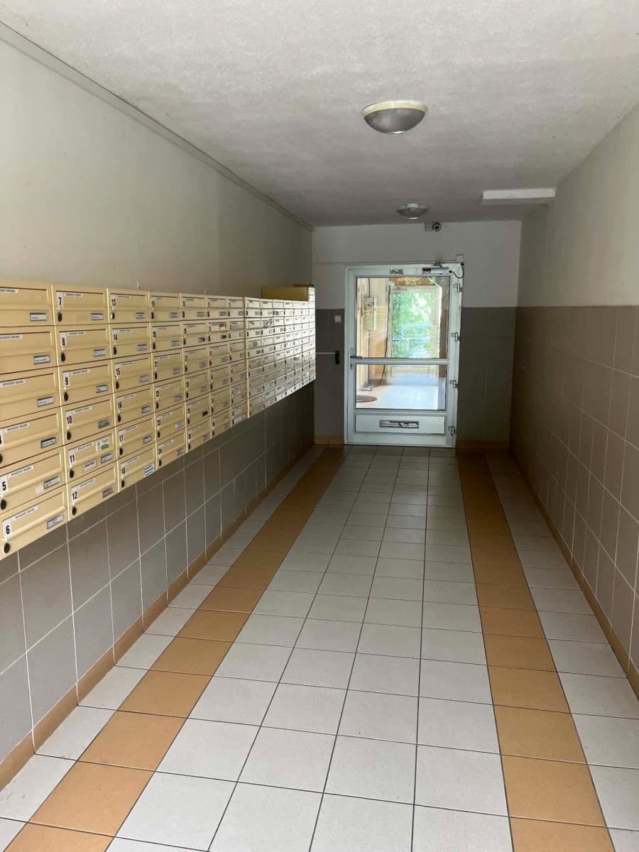 Predaj bytu 3-izbový 60 m², Kukučínova, Praha, Praha Predaj bytu 3-izbový 60 m², Kukučínova, Praha, Praha