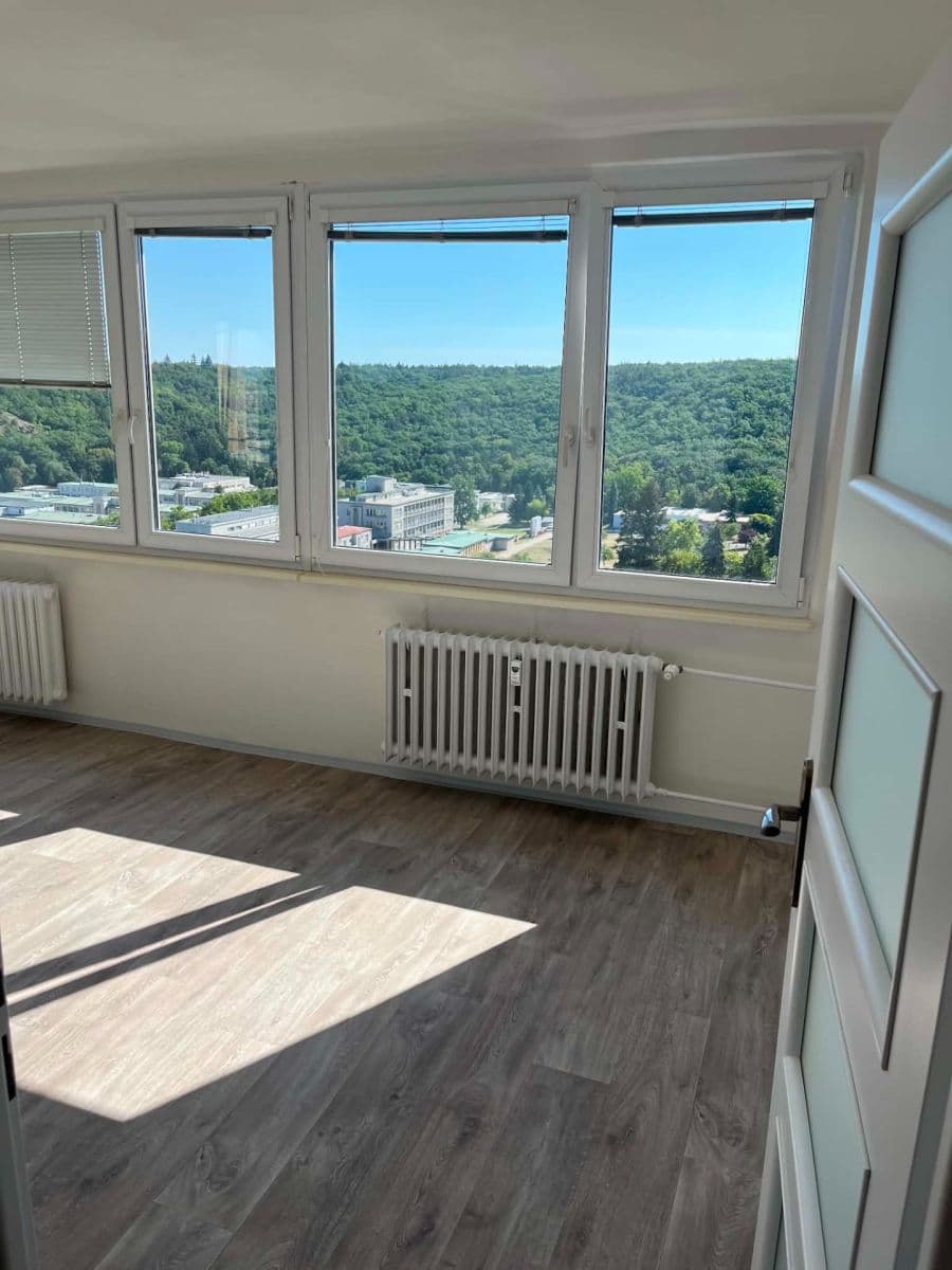 Predaj bytu 3-izbový 60 m², Kukučínova, Praha, Praha Predaj bytu 3-izbový 60 m², Kukučínova, Praha, Praha