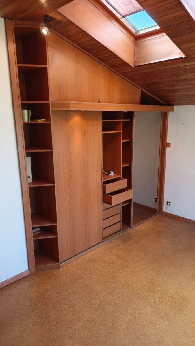 Predaj domu 215 m², pozemok 700 m², Husova, Zeleneč, Středočeský kraj Predaj domu 215 m², pozemok 700 m², Husova, Zeleneč, Středočeský kraj