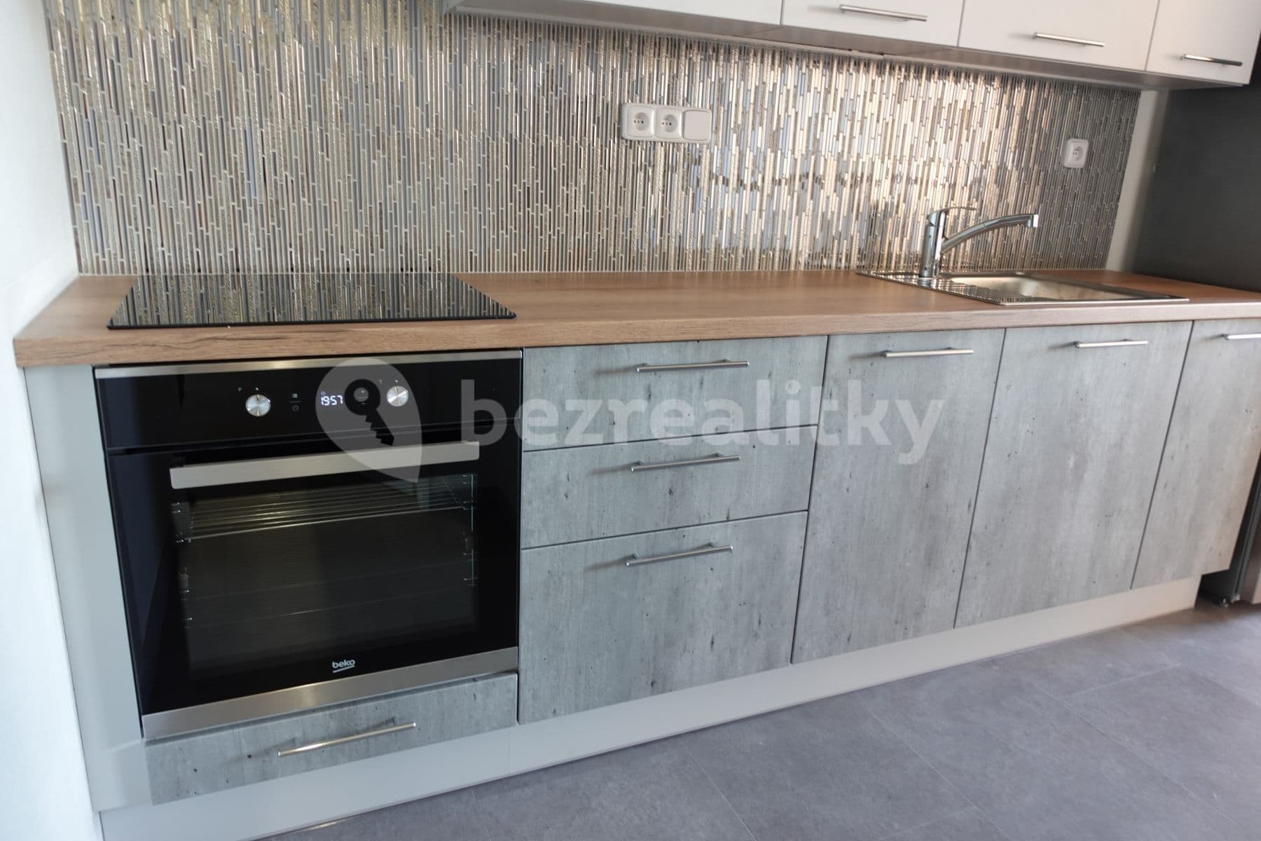 Predaj bytu 3-izbový 75 m², Sněženková, Praha, Praha Predaj bytu 3-izbový 75 m², Sněženková, Praha, Praha