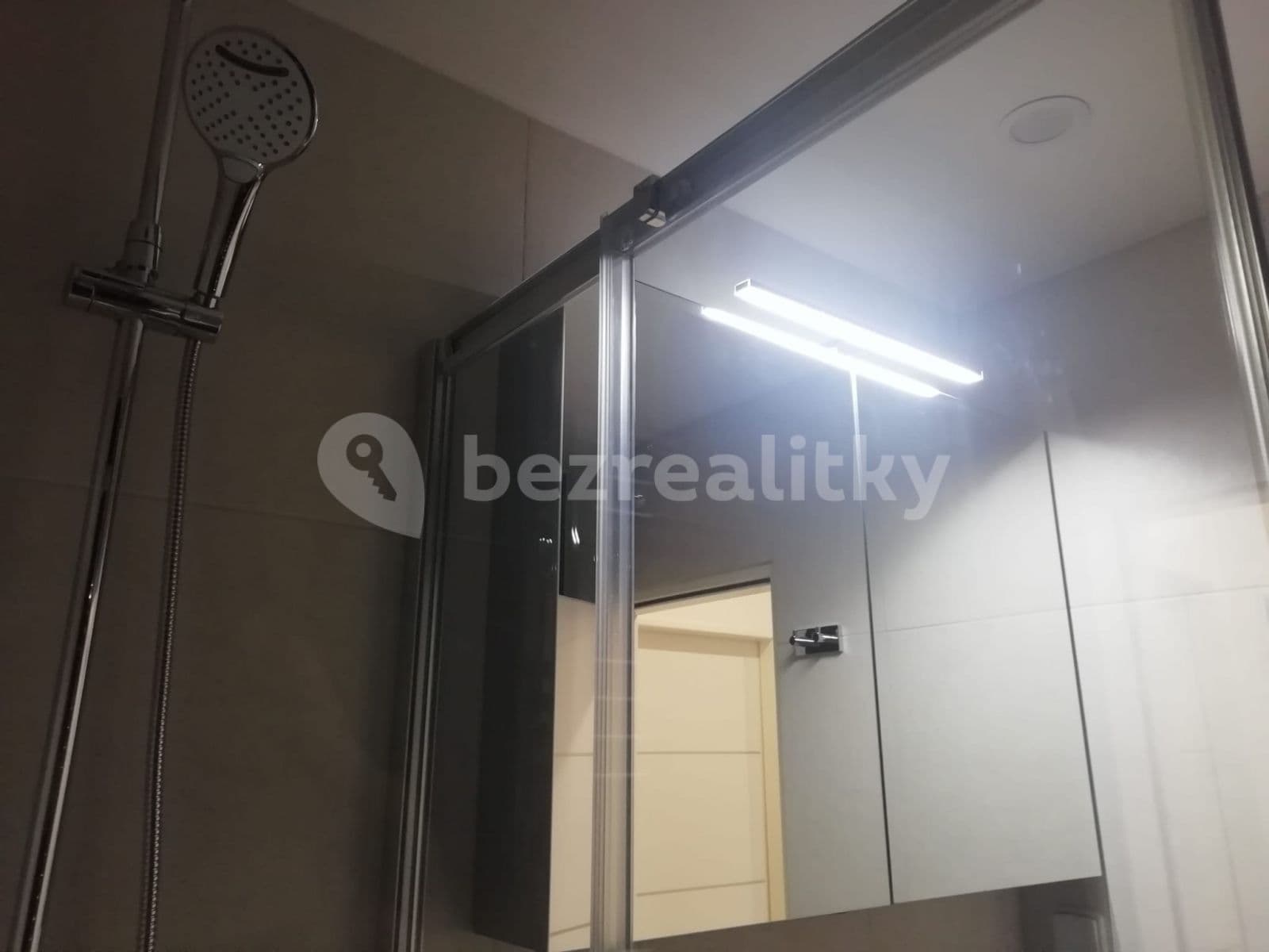 Predaj bytu 3-izbový 75 m², Sněženková, Praha, Praha Predaj bytu 3-izbový 75 m², Sněženková, Praha, Praha