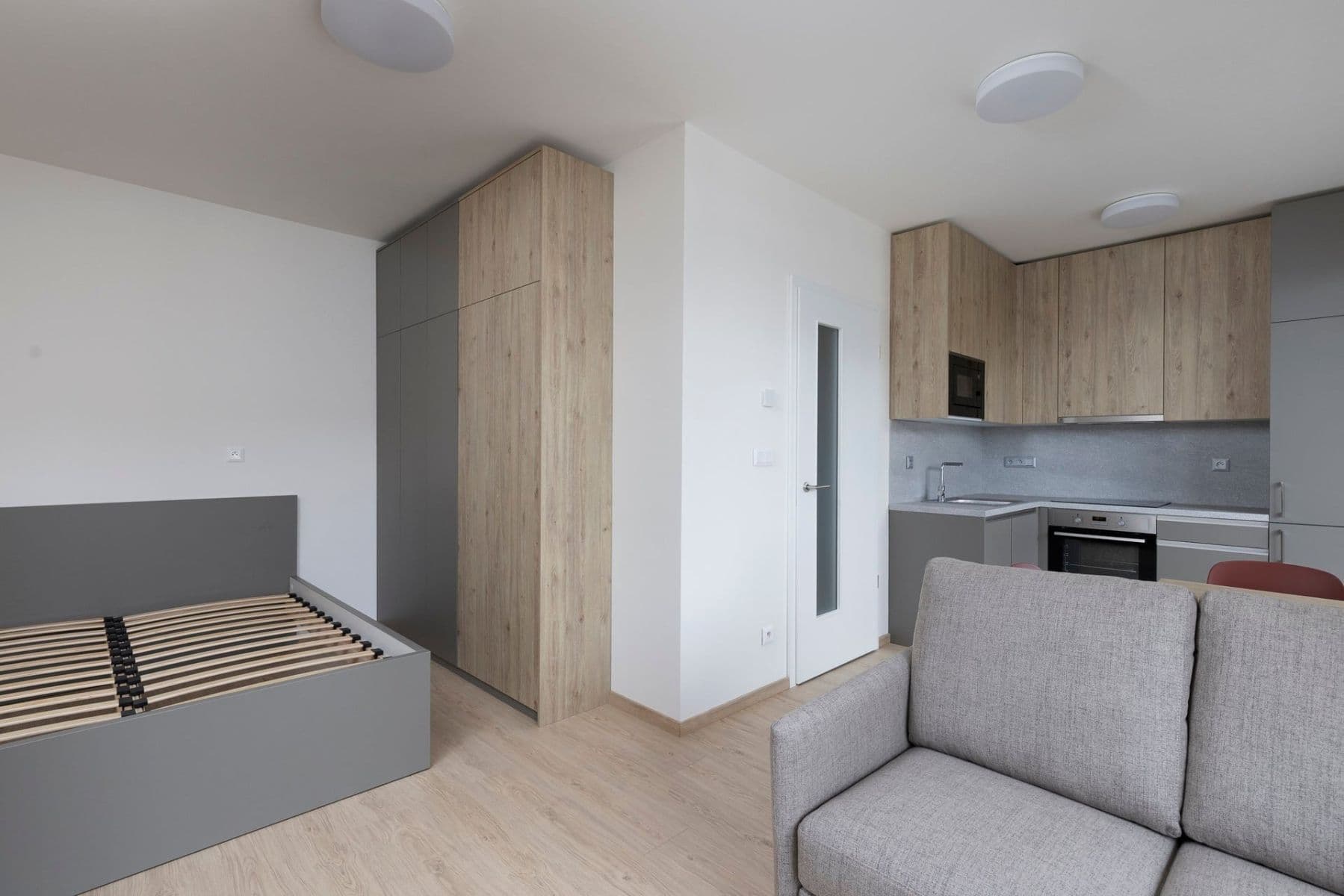 Prenájom bytu 1-izbový 31 m², Haenkeho, Praha, Praha Prenájom bytu 1-izbový 31 m², Haenkeho, Praha, Praha