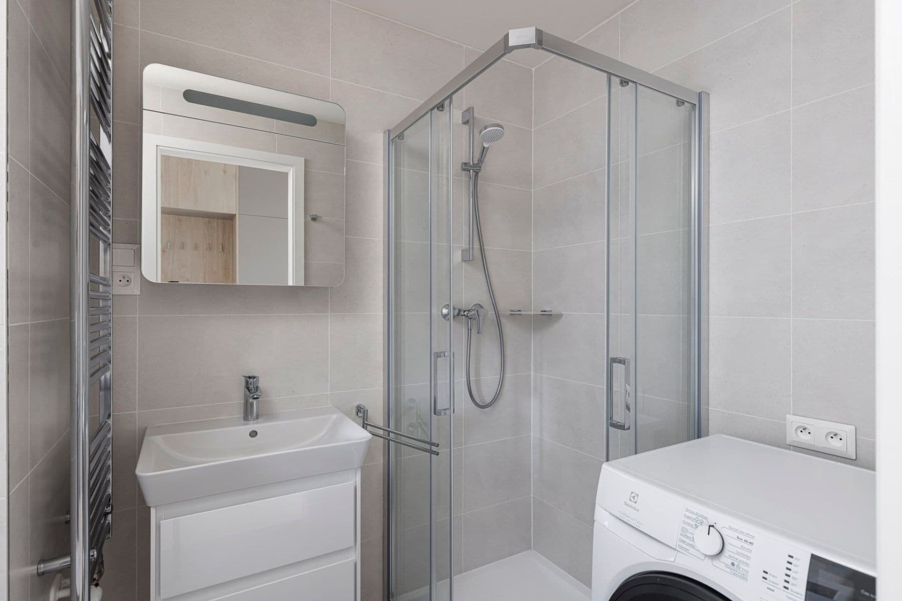 Prenájom bytu 1-izbový 31 m², Haenkeho, Praha, Praha Prenájom bytu 1-izbový 31 m², Haenkeho, Praha, Praha