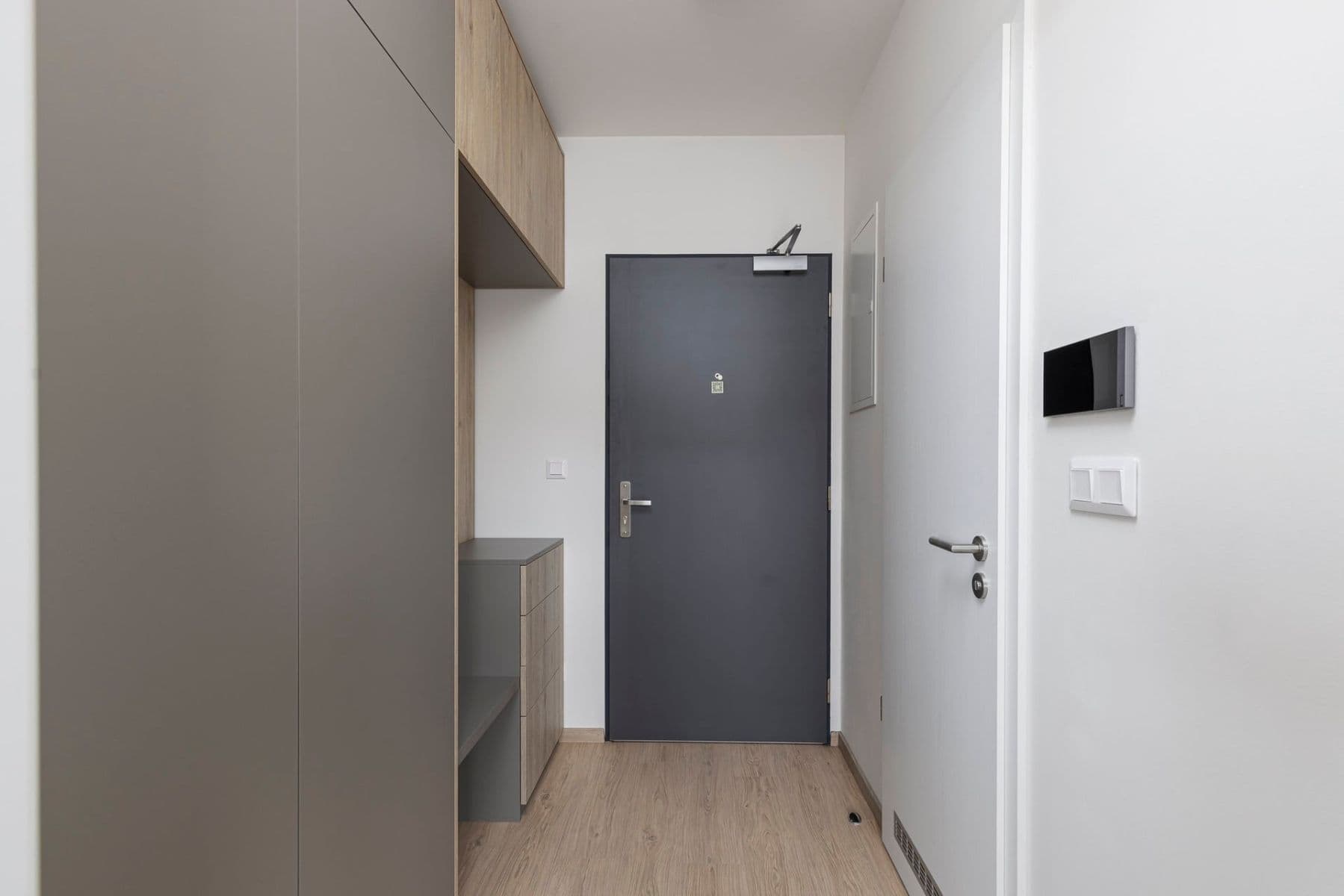 Prenájom bytu 1-izbový 31 m², Haenkeho, Praha, Praha Prenájom bytu 1-izbový 31 m², Haenkeho, Praha, Praha