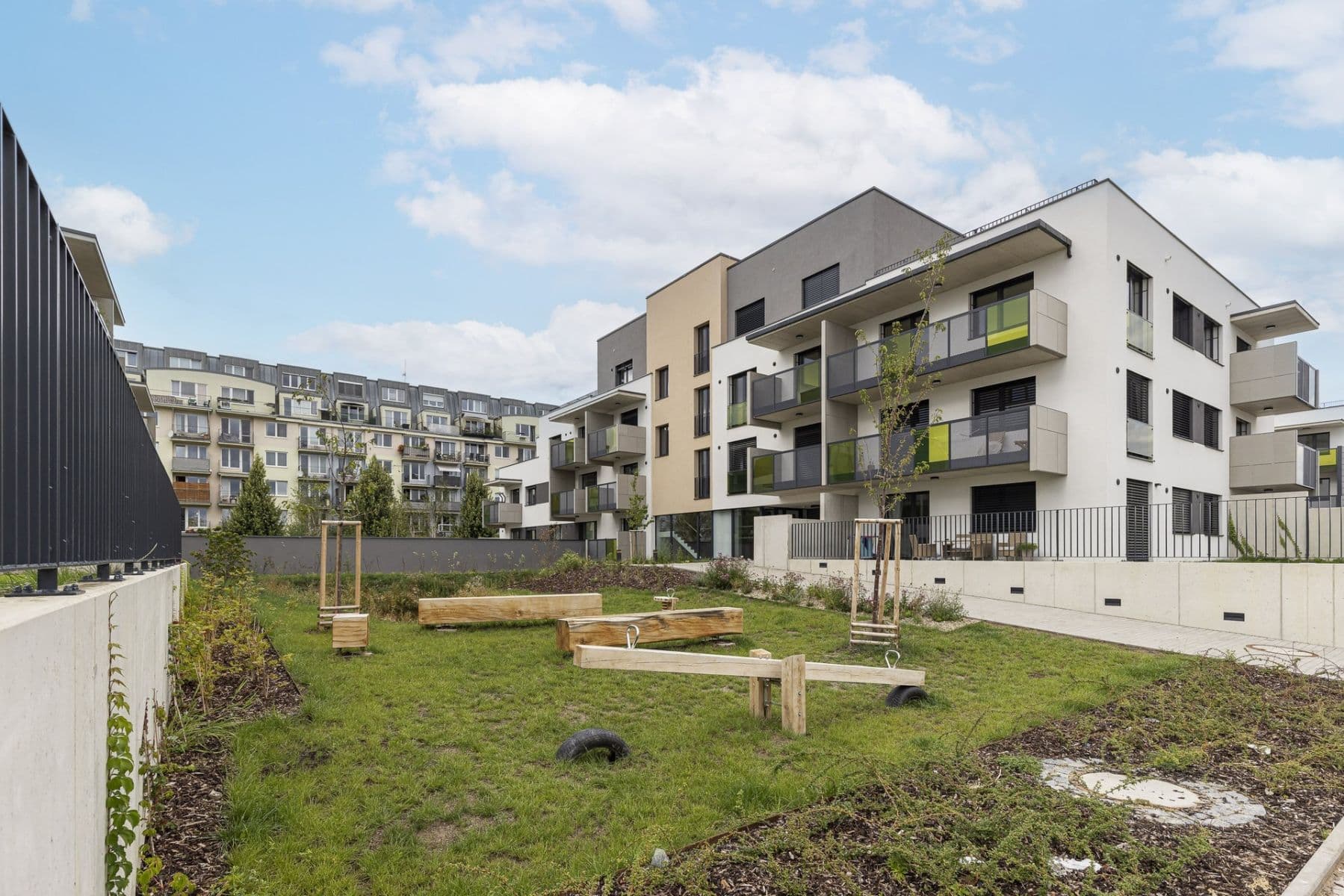 Prenájom bytu 1-izbový 37 m², Nebřenická, Praha, Praha Prenájom bytu 1-izbový 37 m², Nebřenická, Praha, Praha