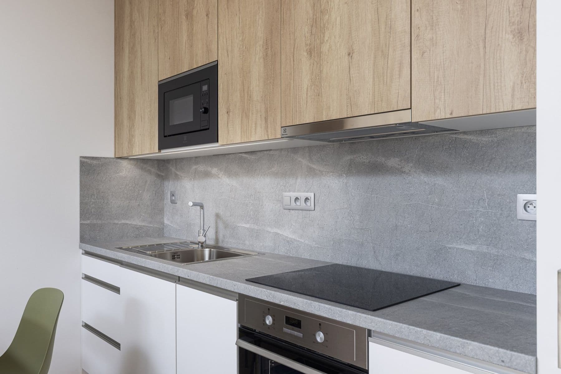 Prenájom bytu 1-izbový 37 m², Nebřenická, Praha, Praha Prenájom bytu 1-izbový 37 m², Nebřenická, Praha, Praha