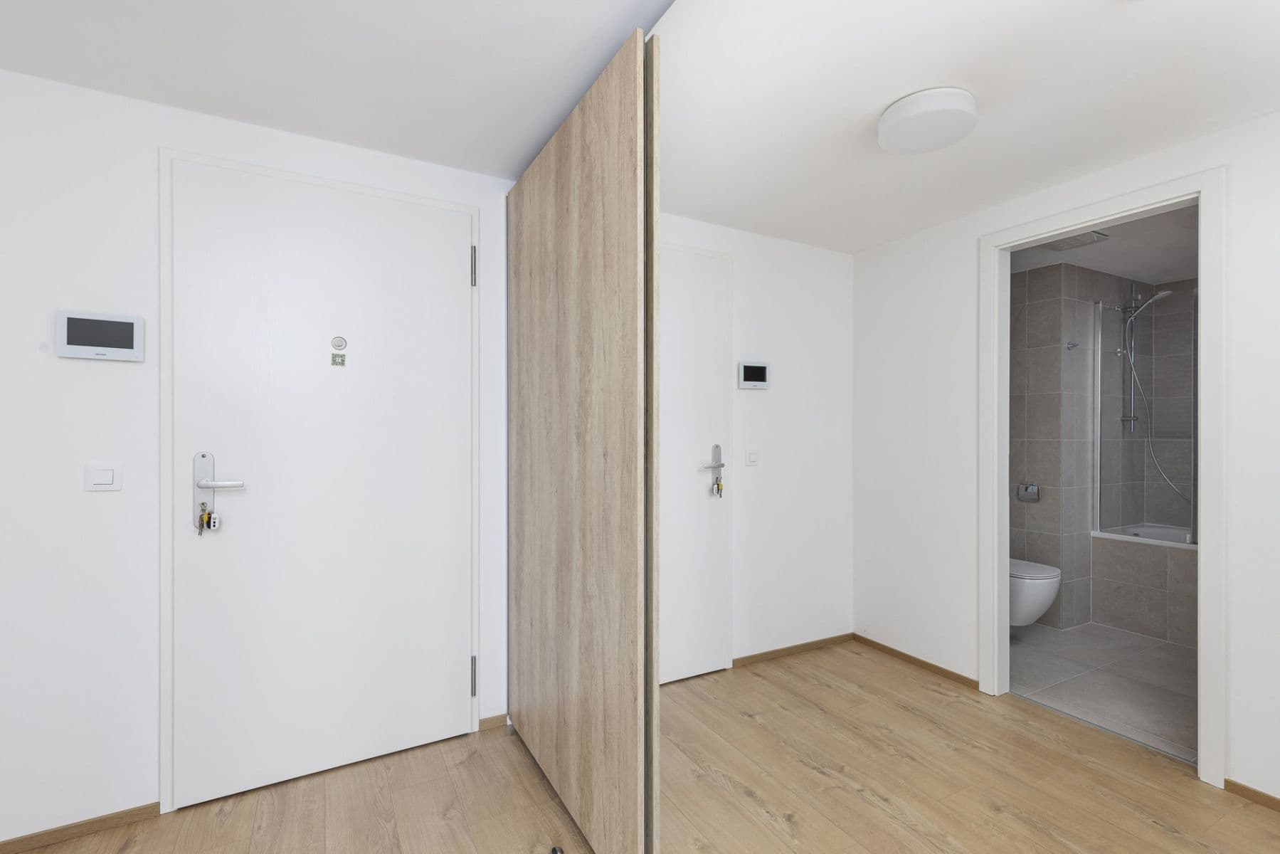 Prenájom bytu 1-izbový 37 m², Nebřenická, Praha, Praha Prenájom bytu 1-izbový 37 m², Nebřenická, Praha, Praha